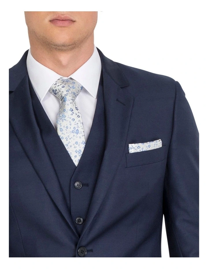 Classically Styled Navy Jacket - Image 3