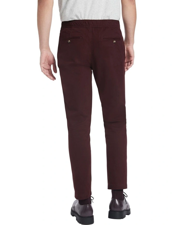 Ronan Tapered Chino In Merlot - Image 3